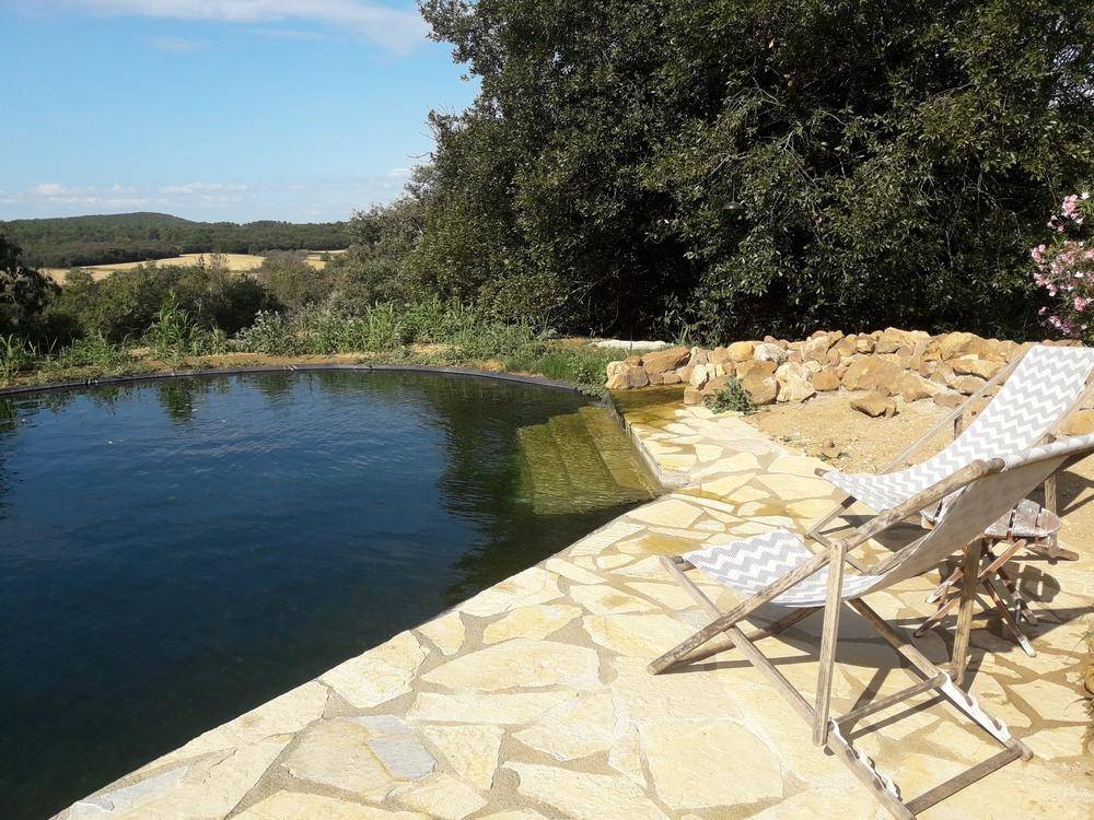 Bassin dans la plaine près d'Uzès - Piscine Naturelle du Bruel