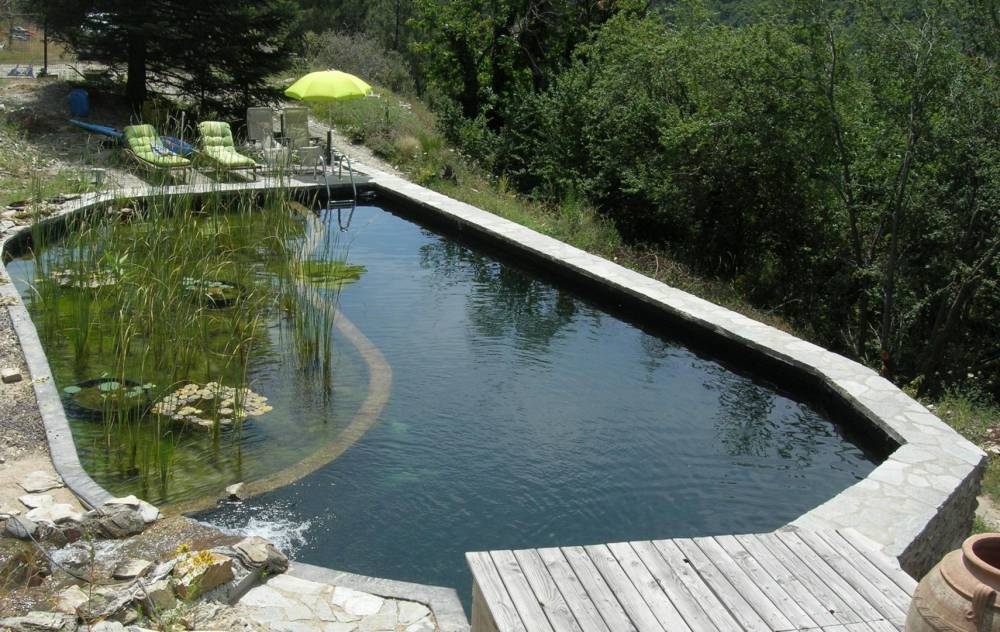 Piscine Dans la plaine vers Pompignan - Piscine Naturelle du Bruel