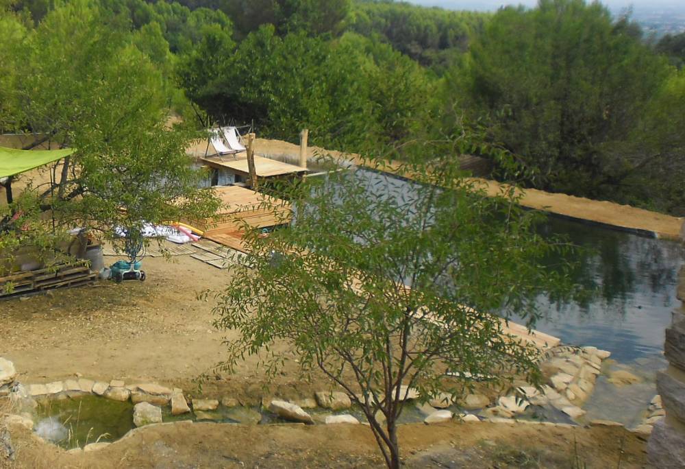 Piscine dans les collines - Piscine Naturelle du Bruel